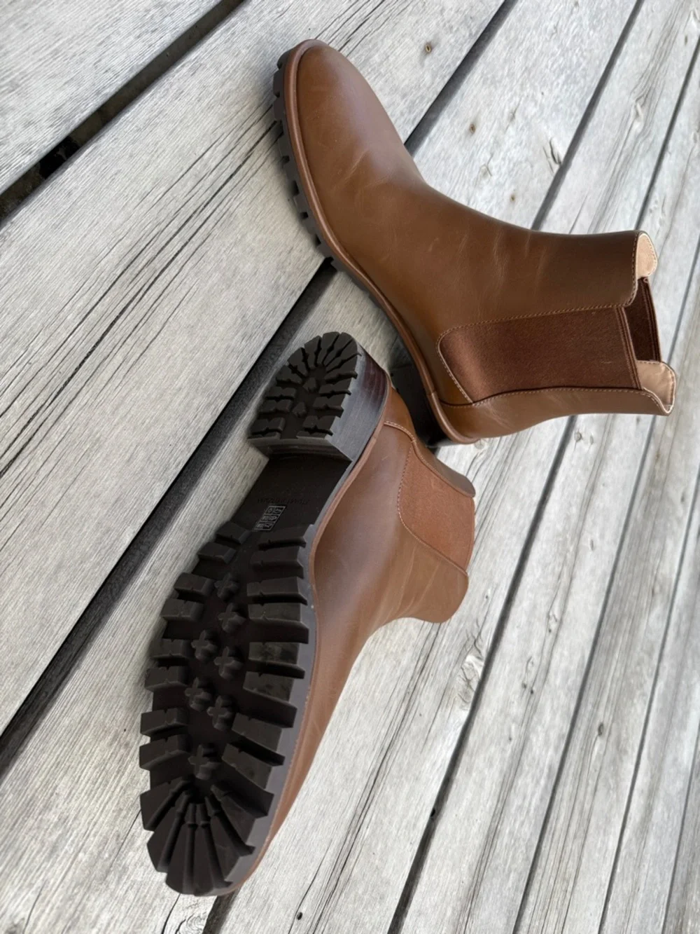 Stuart Weitzman Women’s Brown Leather Chelsea Boots Sz 8B - Picture 2 of 5